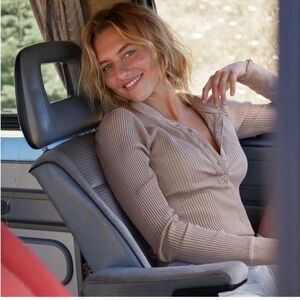 Aerie Roadtrip Ribbed Long Sleeve Henley cotton tee cafe au lait tan M